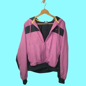 🚫SOLD🚫 Nike Y2K Style Vibrant Pink Water Resistant Windbreaker Women’s